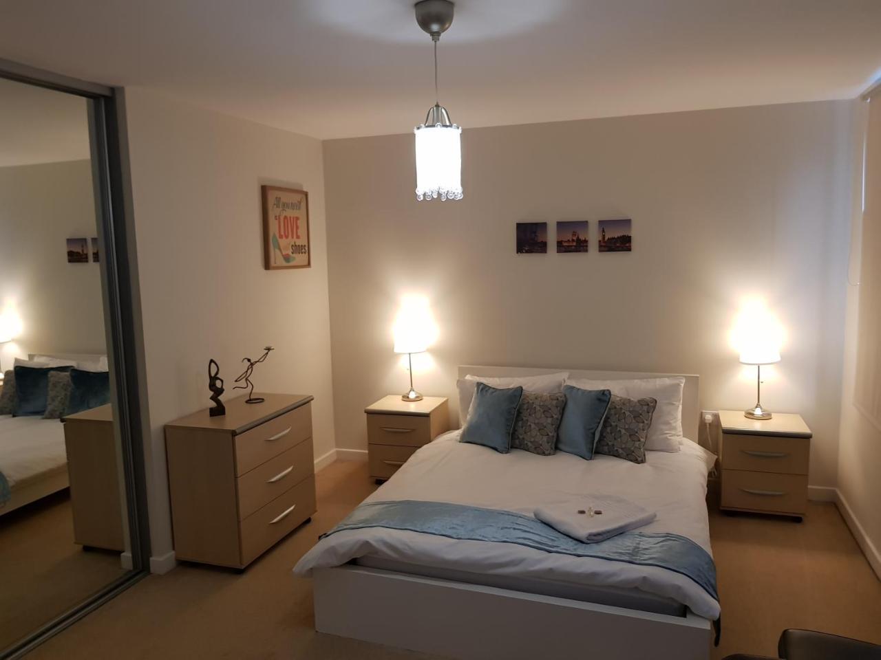 Royal Crossharbour Apartment London Eksteriør billede