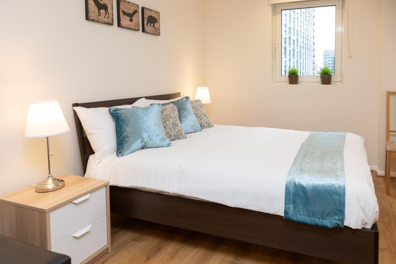 Royal Crossharbour Apartment London Eksteriør billede