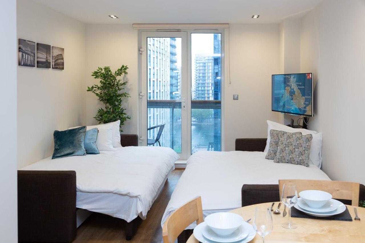 Royal Crossharbour Apartment London Eksteriør billede