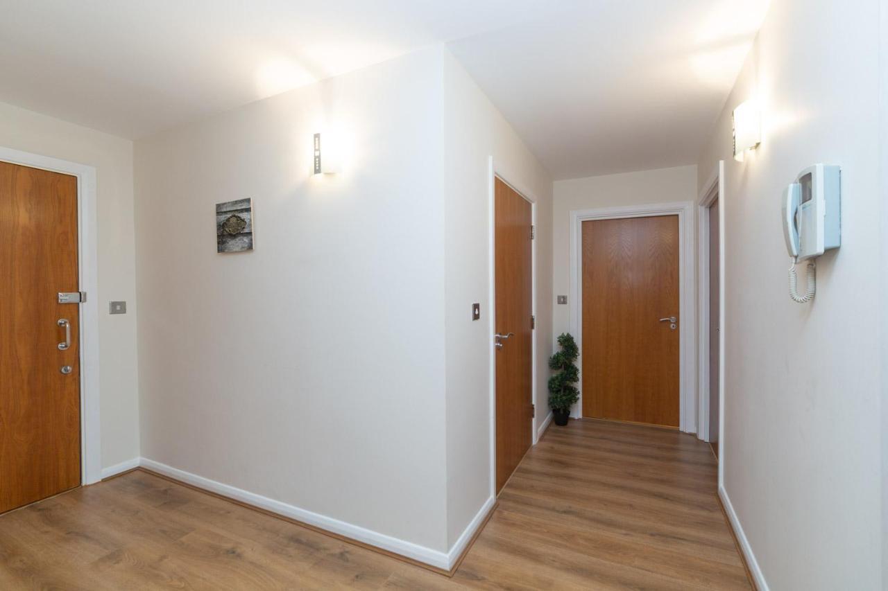 Royal Crossharbour Apartment London Eksteriør billede