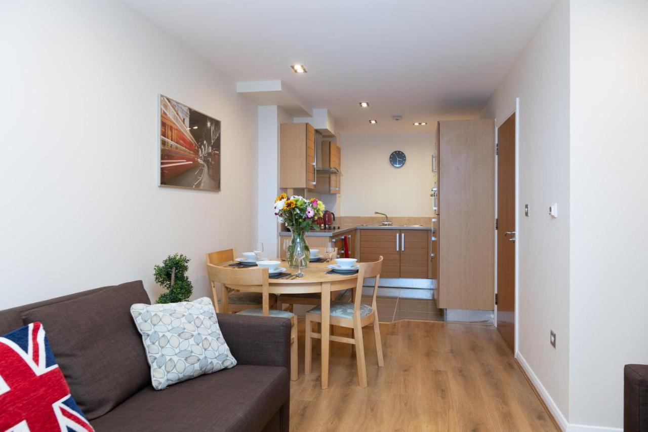 Royal Crossharbour Apartment London Eksteriør billede