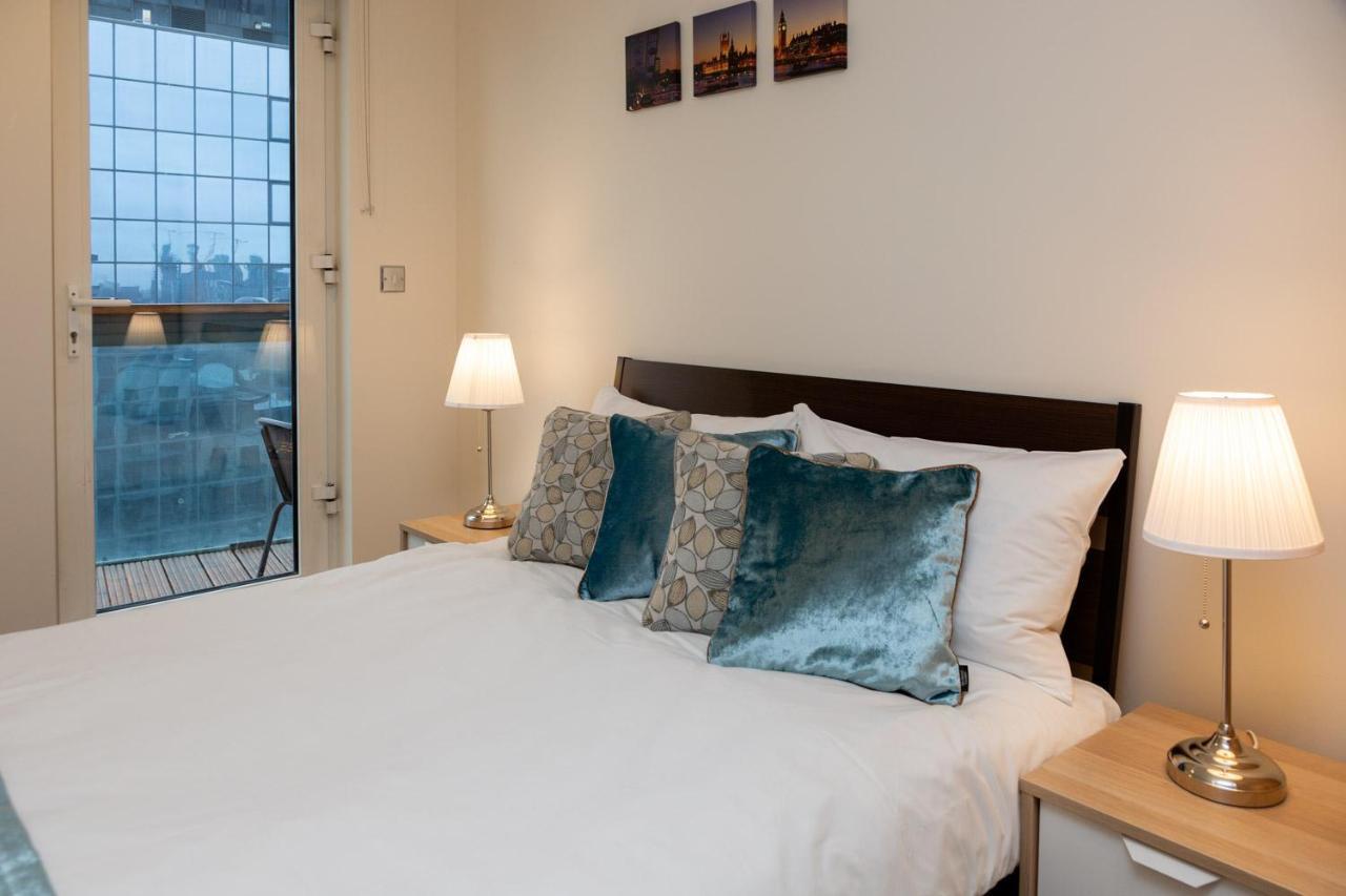 Royal Crossharbour Apartment London Eksteriør billede